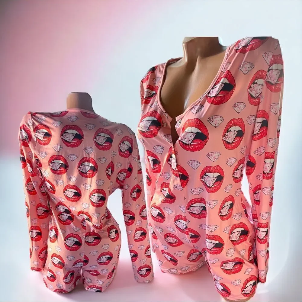 Hot Lips Snap-up Onesie l Loungewear PJ l XL l NWOT